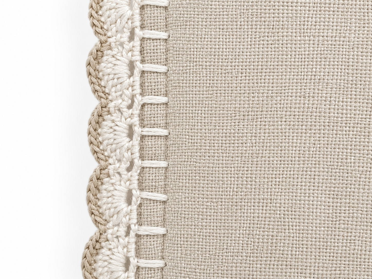 Crochet Écru Cushion Cover